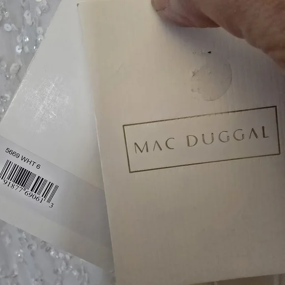 Mac Duggal White Sparkling Gown NWT - Picture 7 of 7